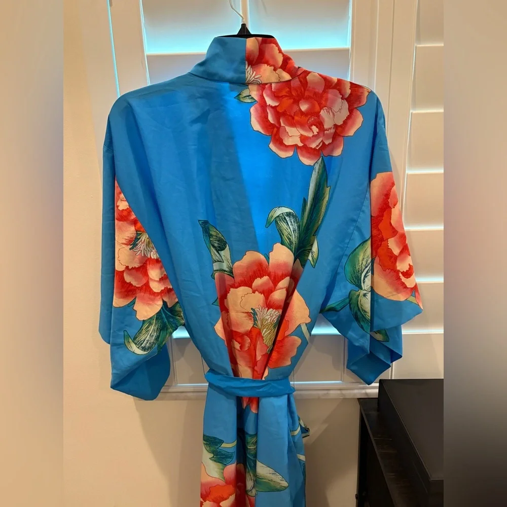 Natori Robe Nova Blue Floral Robe Size Small